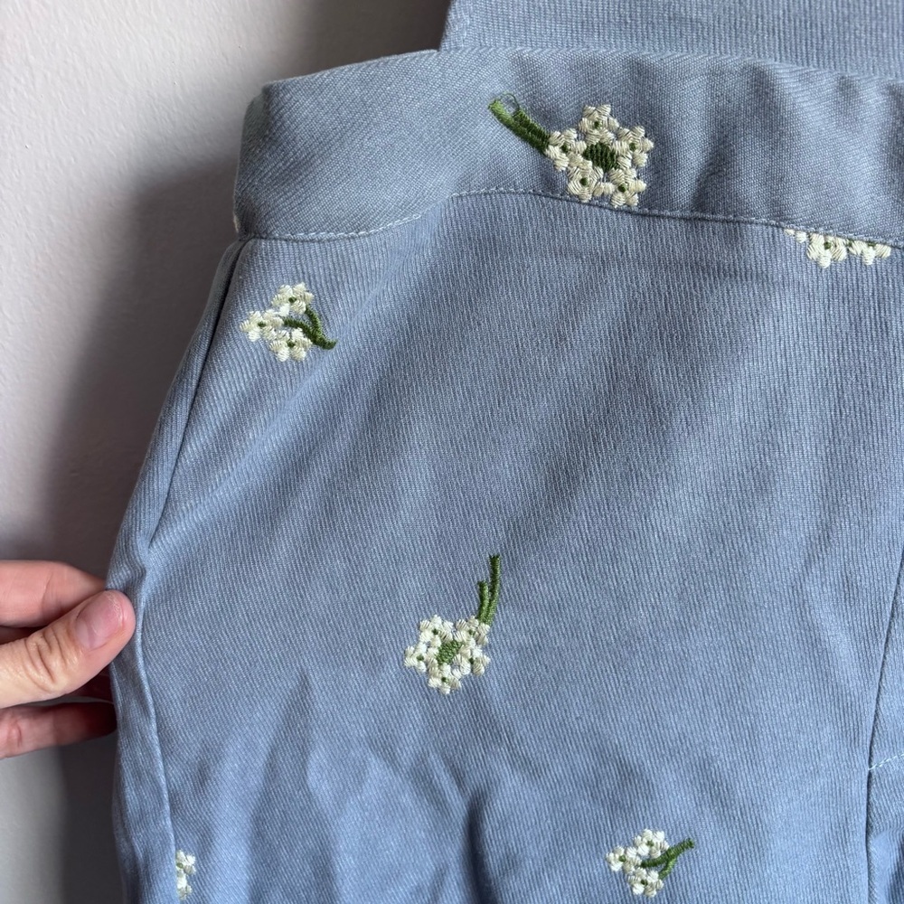 Like new Cider Floral embroidered overalls cottagecore size Medium - Picture 3 of 9
